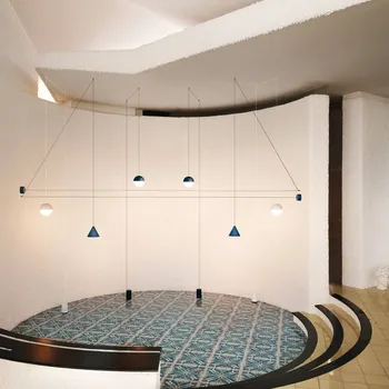 FLOS String Light Sphere závěsné světlo bílá 12 m Touch - Délka kabelu 12 metrů LED 21 W celkem - Doprava zdarma