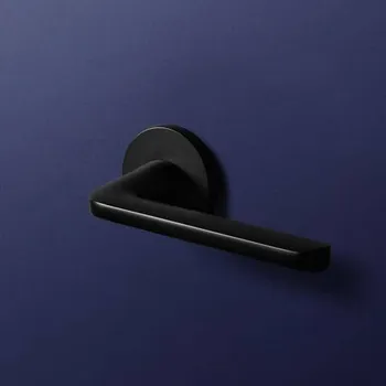 Dveřní kování Klika Yoko Fit - černá