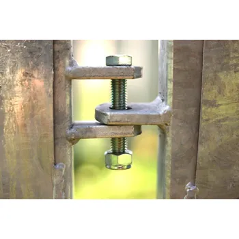 krmítko pro hospodářská zvířata Příkrmiště kruhové plné pozinkované 210 cm 12 míst trojdílné