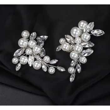 B-TOP Sada 2 ks spon/ klipů do vlasů s barevnými krystaly a perlami Druh barvy: Stříbrná