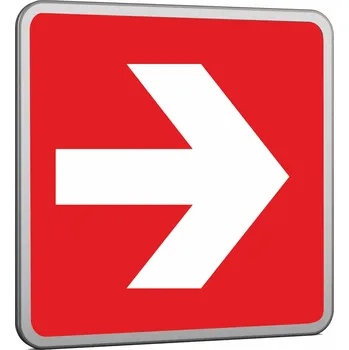 Směrová šipka k PO zařízení (rovně) IS0 7010 samolepící PVC fólie 500x500 mm