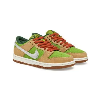 Dámské tenisky Nike Sneakersy FQ7585 200 Hnědá 37_5