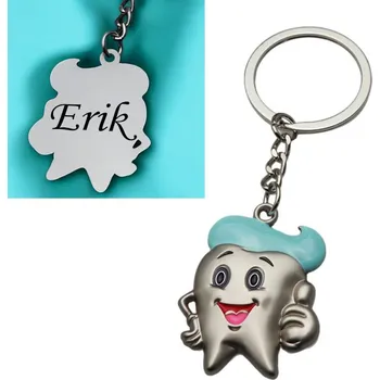 Zoubek - přívěsek na klíče