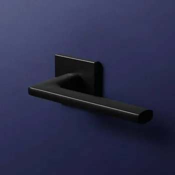 Dveřní kování Klika Cruz Fit - černá