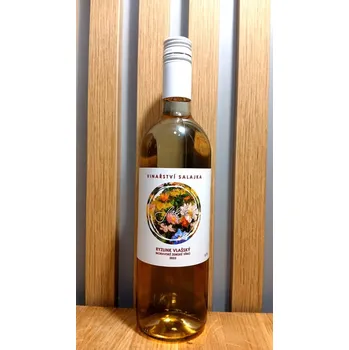 Ryzlink vlašský 2023, zemské víno, Vinařství Salajka, polosuché