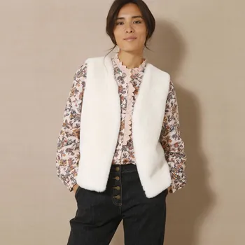 Dámská vesta Vesta z imitace kožešiny režná 42