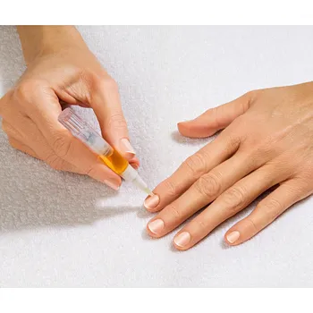 Výživa nehtů Tyčinka na nehtovou kůžičku