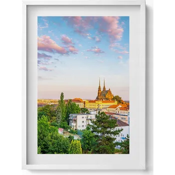 Obraz Nástěnný obraz v bílém rámu, dekorace interiéru – Budovy Brno, Česká republika, 50x70 cm