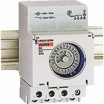 Spínací hodiny denní se zálohou (3 modul)