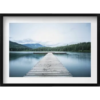 Obraz Moderní nástěnná dekorace Dřevěné molo na jezeře v horách 70x50 cm