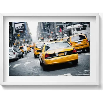 Obraz Obraz grafika v bílém rámu Newyorské taxíky v městské zácpě 70x50 cm