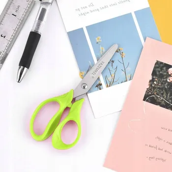 NŮŽKY PRO LEVÁKY PRO DĚTI S MĚKKÝM ÚCHOPEM ZELENÉ