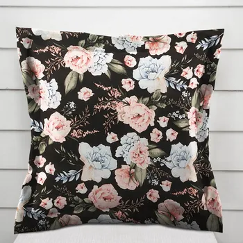 Povlak na polštářek Bavlněný povlak na polštář s lemem Sandra SA-449 Modro-růžové květiny na černém 40 x 40 cm
