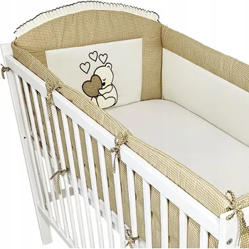 Prostěradlo Chránič do postýlky 70x140 cm. Tmavě béžový s medvídkem a srdíčky od Bello