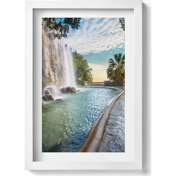 Obraz Obraz v rámu do obýváku Vodopád v Parc de la Colline du Chateau 20x30 cm