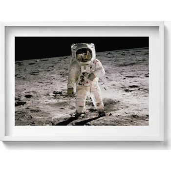 Obraz Závěsný obraz v rámu První člověk na Měsíci - fotografie NASA 70x50 cm