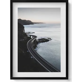 Obraz Závěsný obraz rámeček černé barvy Přímořská cesta z ptačí perspektivy 50x70 cm