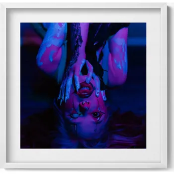 Obraz Dekorace obraz s grafikou v krásném rámu Dívka s tetováním Joker 50x50 cm