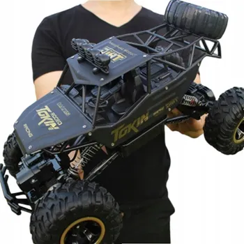 RC model auta DÁLKOVĚ OVLÁDANÉ KOVOVÉ AUTO RC 1:12 GIGANT 4x4 S OVLADAČEM