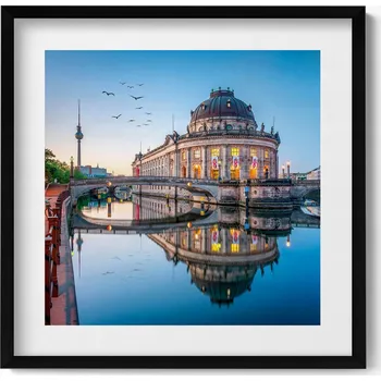 Obraz Dekorativní obraz v černém rámu na zeď Muzeum Bode v Berlíně 50x50 cm