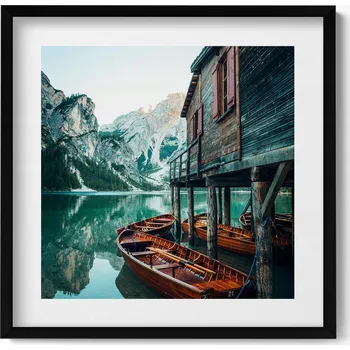 Obraz Obraz s rámem a grafikou na zeď Horská chata u jezera a loď 50x50 cm