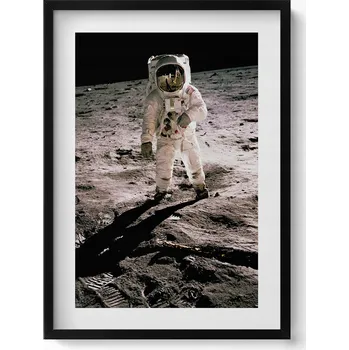 Obraz Závěsný obraz rámeček První člověk na Měsíci – foto NASA 50x70 cm