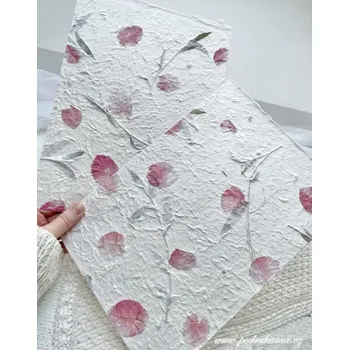 Umělecký papír Olino Paperworks Int BV Morušový papír s vlisovanými listy a lístky 01 Velikost: 23x32 cm