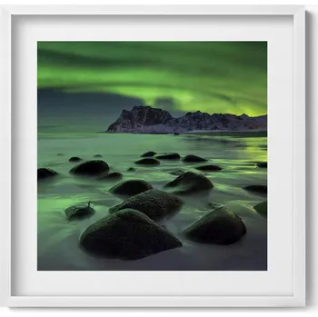 Obraz Závěsný obraz rámeček bílé barvy Polární záře - zelená krajina 50x50 cm