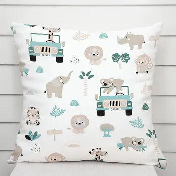 Povlak na dekorativní polštářek Dětský bavlněný povlak na polštář Sandra SA-477 Šedobéžová zvířátka v Safari 40 x 60 cm