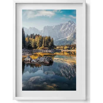 Obraz Závěsný obraz rámeček bílé barvy Krásná horská krajina s jezerem 50x70 cm