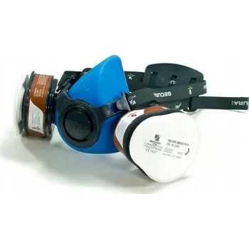 Ochranná plynová maska s filtry proti zplodinám hoření