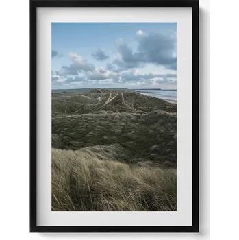 Obraz Elegantní obraz do obývacího pokoje v černém rámu – Horská krajina luk a trav 50x70 cm