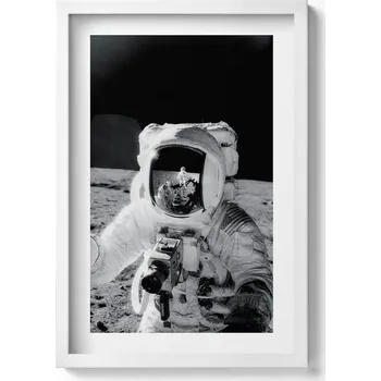 Obraz Stylový obraz v bílém rámu Astronauta na Měsíci – fotografie NASA 40x60 cm