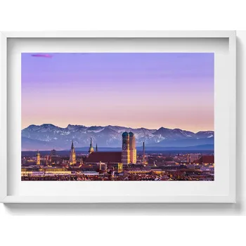Obraz Ozdobný obraz v bílém rámu do obýváku Německé Alpy v Mnichově 70x50 cm