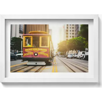 Obraz Elegantní obraz do obýváku v bílém rámu Tramvaj v San Franciscu 30x20 cm