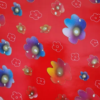 Obraz Červený papír s květinami pro balení 57 cm x 2 m 2m345