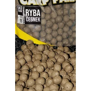 Boilies Economic boilies Black Carp ryba - česnek 20mm