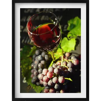 Obraz Moderní nástěnná dekorace Sklenice červeného vína a hroznové víno 60x80 cm