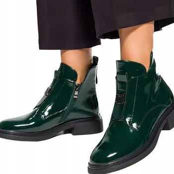 Dámská obuv DÁMSKÉ KOTNÍKOVÉ BOTY LAKOVANÉ NA ŠIROKÉM PODPATKU MÓDNÍ OZDOBA ZELENÉ vel. 35