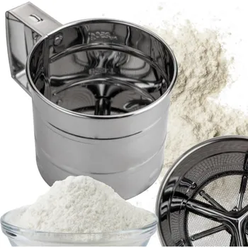 Cedník a síto stříbrné sítko na mouku