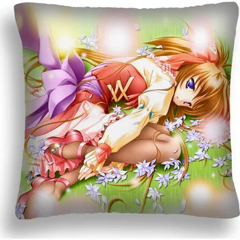 Polštář POLŠTÁŘ MANGA 15 ZAMILOVANÁ SLEČNA NA KVĚTINOVÉ LOUCE