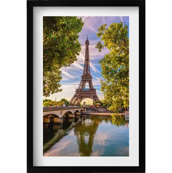 Obraz Ozdobný nástěnný obraz v černém rámu Eiffelova věž mezi stromy 40x60 cm