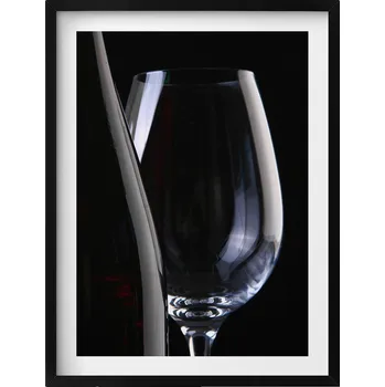 Obraz Nástěnný dekorativní foto obraz v černém rámu Sklenice a láhev 60x80 cm