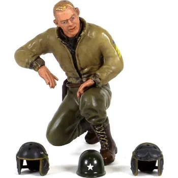 RC model tanku TORRO ELITE 1/16 klečící figurka seržanta B.Greena Keeling z 2 sv. války, ručně malovaná