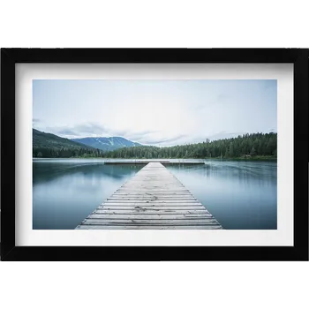 Obraz Moderní nástěnná dekorace Dřevěné molo na jezeře v horách 30x20 cm