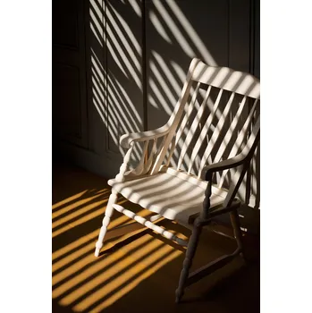 Plakát Plakát Židle ve Stínu bez rámu 61 x 91,5 cm