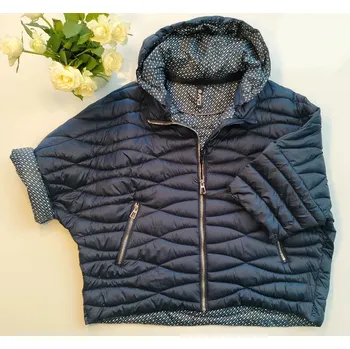 Dámská casual bunda ITALY Dámská CROP prošívaná bunda s kapucí - tmavě modrá KONFEKČNÍ VELIKOST: L