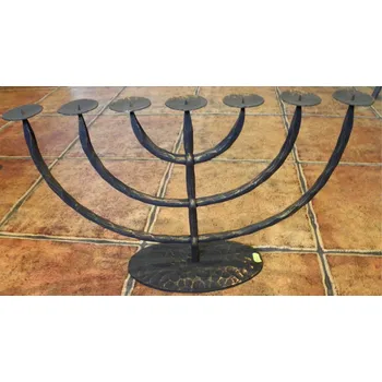 Svícen Kovaný svícen židovský 2