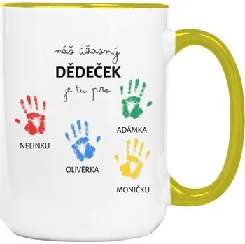 Hrnek velký barevný s potiskem Náš úžasný dědeček se jmény jeho čtyř vnoučat