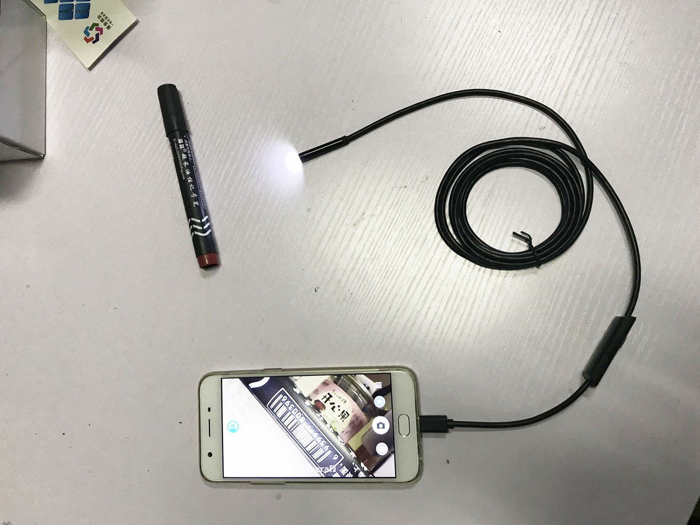 USB endoskop mini kamera se světlem na kabelu úzká, délka kabelu cca 3m